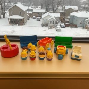 VINTAGE Fischer Price Little People